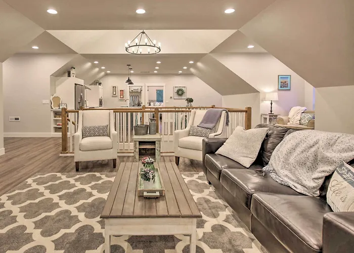 Chic Farmhouse W/ Creek In Heart Of Wine Country!